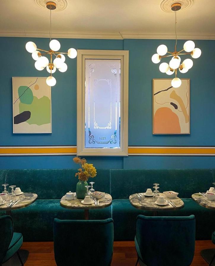 Hotel Restaurant Christophe Colomb Calvi  Extérieur photo