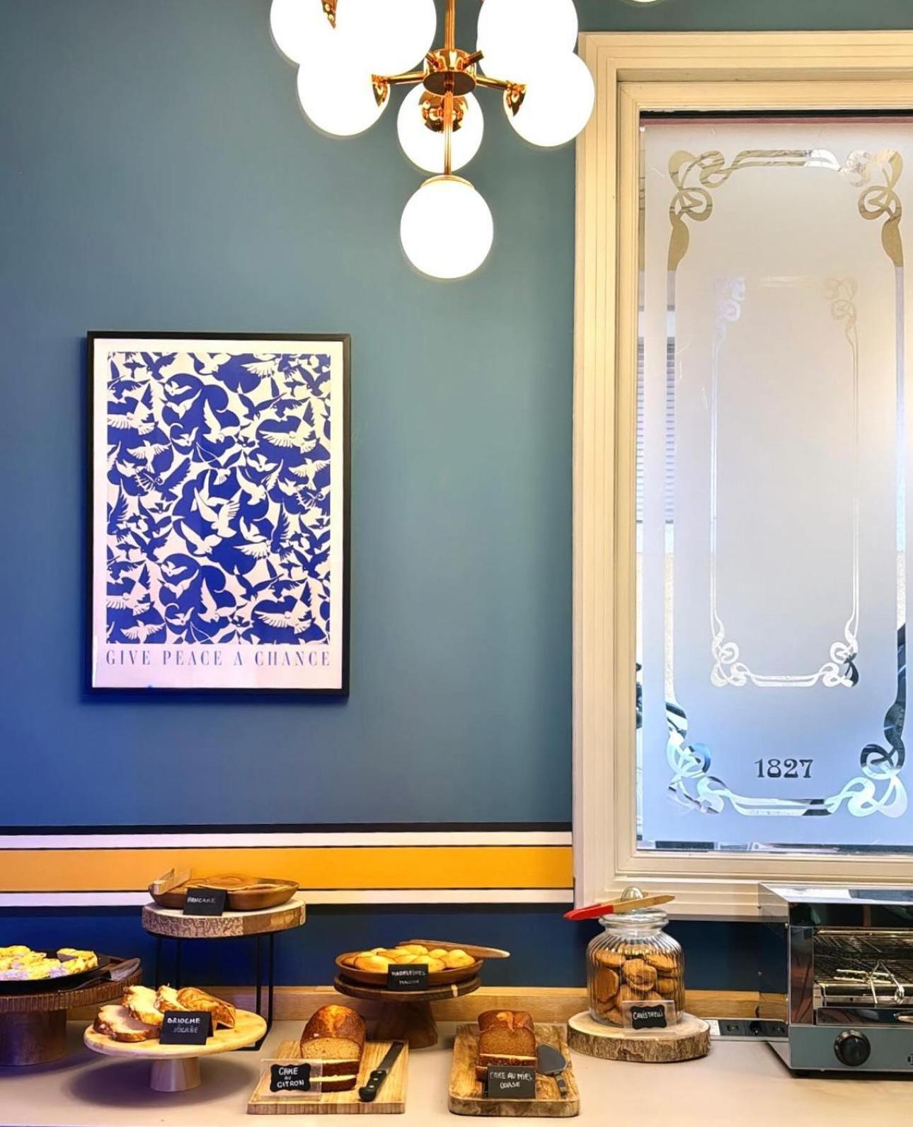 Hotel Restaurant Christophe Colomb Calvi  Extérieur photo