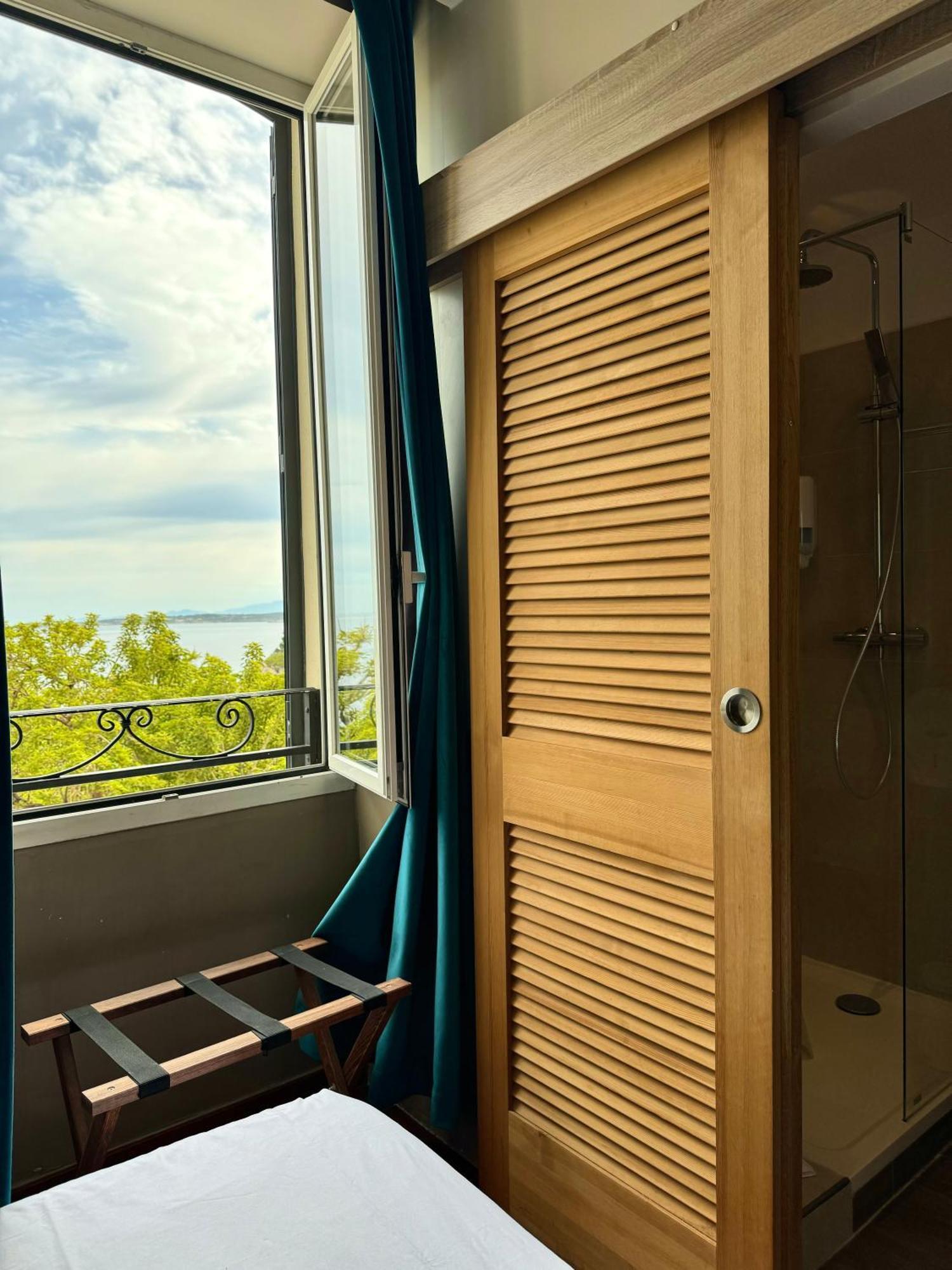 Hotel Restaurant Christophe Colomb Calvi  Chambre photo